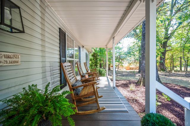 5910 Boonsboro Road, Lynchburg, VA 24503