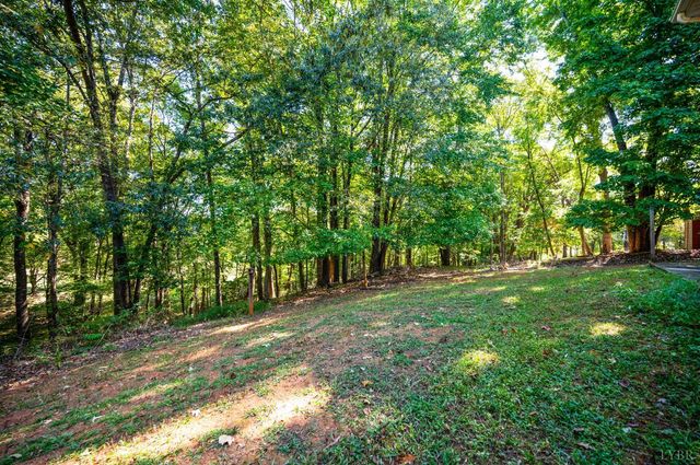 5910 Boonsboro Road, Lynchburg, VA 24503