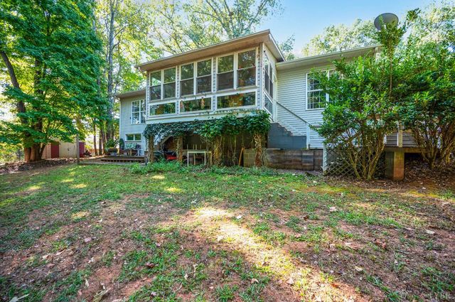 5910 Boonsboro Road, Lynchburg, VA 24503