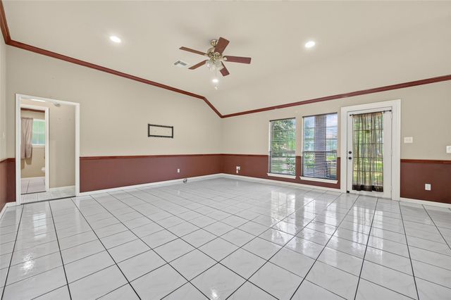 21007 Cook Road, Tomball, TX 77377