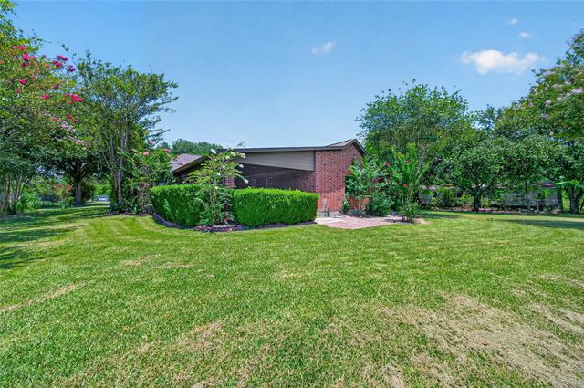 21007 Cook Road, Tomball, TX 77377
