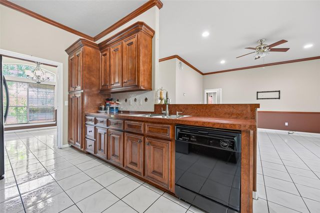 21007 Cook Road, Tomball, TX 77377