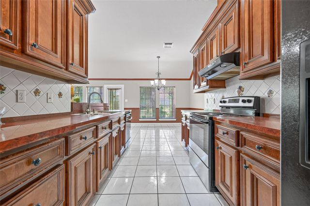 21007 Cook Road, Tomball, TX 77377