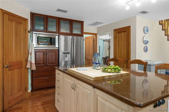 6085 S Royal Drive, Homosassa, FL 34448