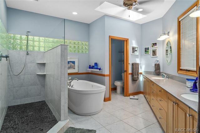 6085 S Royal Drive, Homosassa, FL 34448