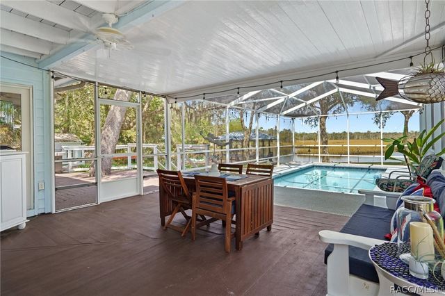 6085 S Royal Drive, Homosassa, FL 34448