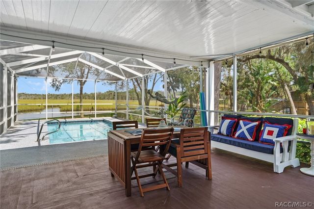 6085 S Royal Drive, Homosassa, FL 34448
