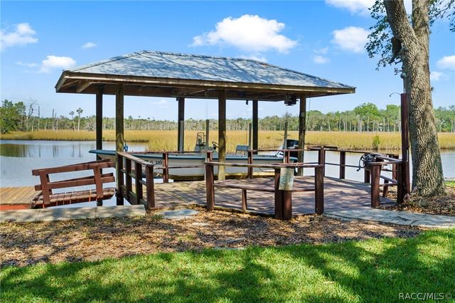 6085 S Royal Drive, Homosassa, FL 34448