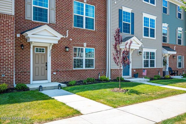 220 Anchor Way 3820, Aberdeen, NJ 07721