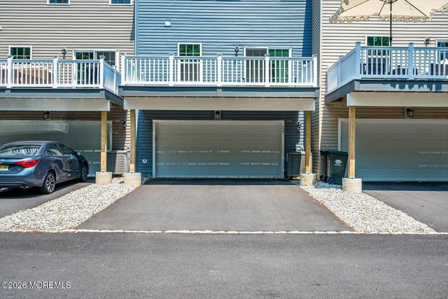 220 Anchor Way 3820, Aberdeen, NJ 07721