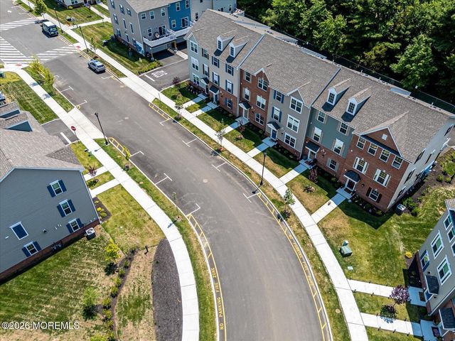 220 Anchor Way 3820, Aberdeen, NJ 07721
