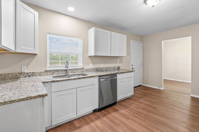 1704 Langford Street, Greenville, TX 75401
