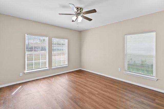 1704 Langford Street, Greenville, TX 75401