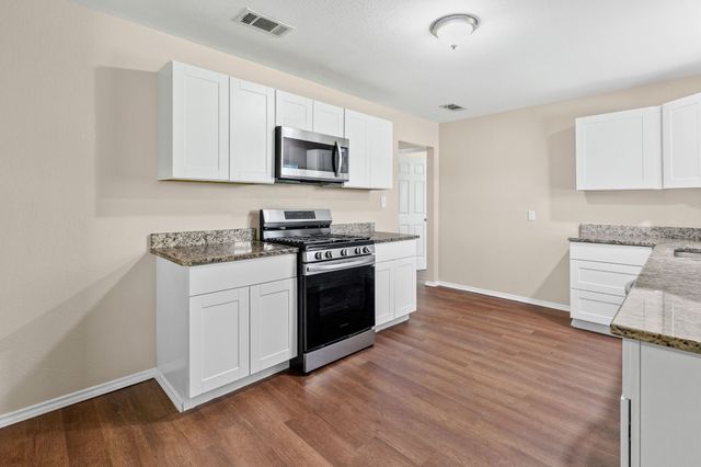 1704 Langford Street, Greenville, TX 75401