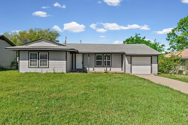 1704 Langford Street, Greenville, TX 75401
