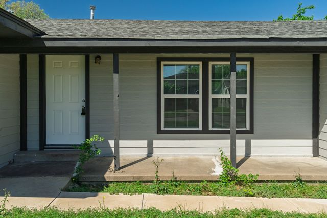 1704 Langford Street, Greenville, TX 75401