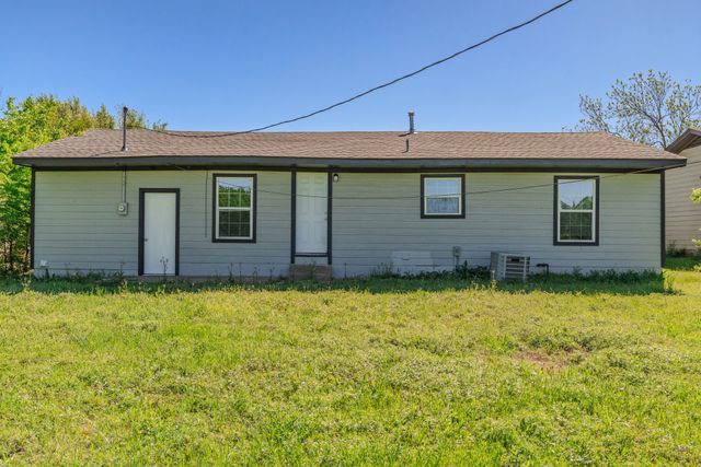 1704 Langford Street, Greenville, TX 75401