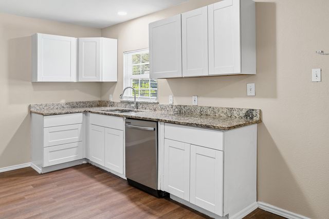 1704 Langford Street, Greenville, TX 75401