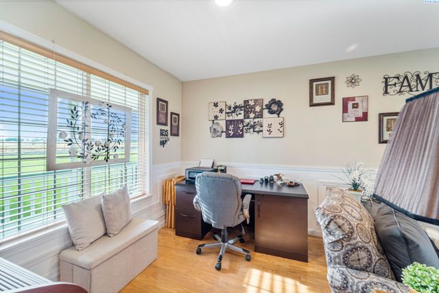 413 N Albro Road, Prosser, WA 99350