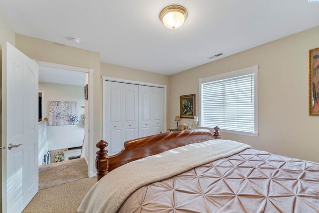 413 N Albro Road, Prosser, WA 99350