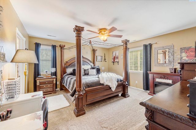 413 N Albro Road, Prosser, WA 99350