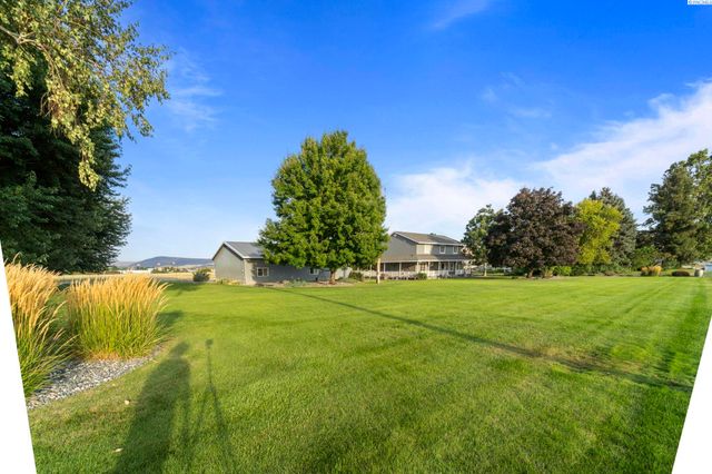 413 N Albro Road, Prosser, WA 99350