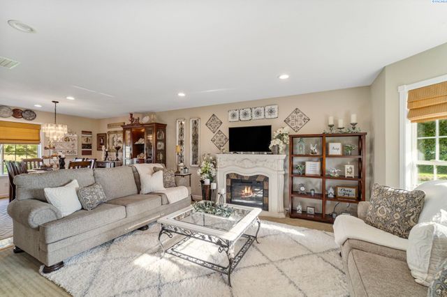 413 N Albro Road, Prosser, WA 99350