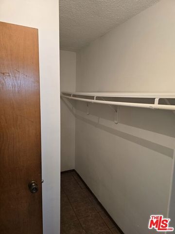 533 W 77th Street, Los Angeles, CA 90044