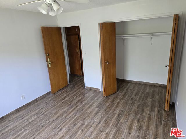 533 W 77th Street, Los Angeles, CA 90044