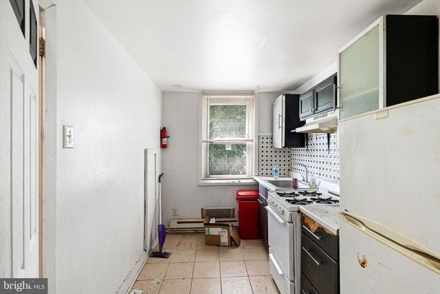 1236 N 42ND ST, Philadelphia, PA 19104