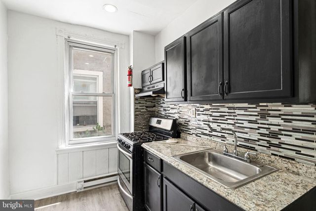 1236 N 42ND ST, Philadelphia, PA 19104