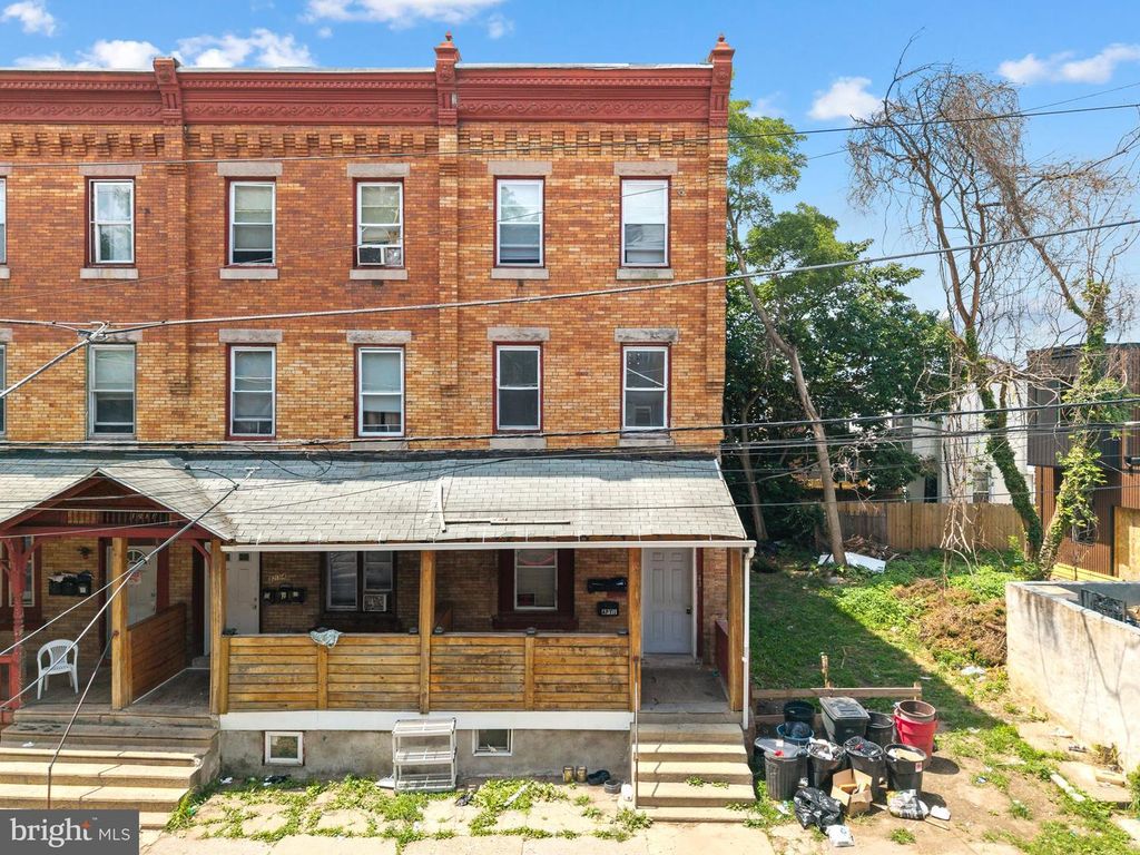 1236 N 42ND ST, Philadelphia, PA 19104
