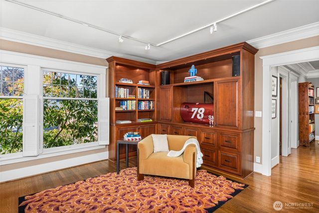 2218 E Prospect Street, Seattle, WA 98112