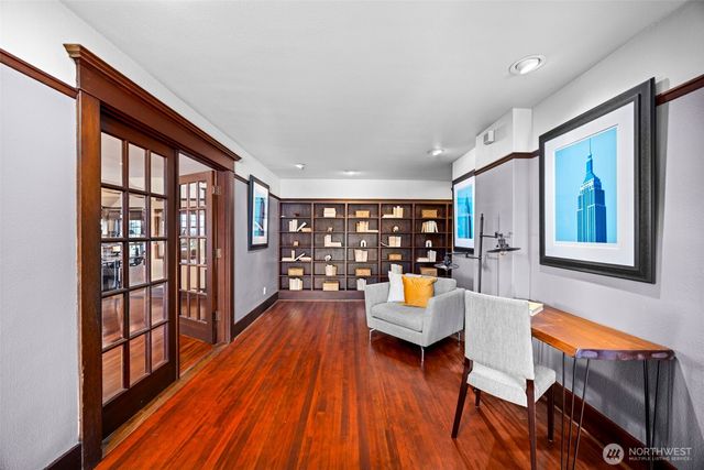 2218 E Prospect Street, Seattle, WA 98112