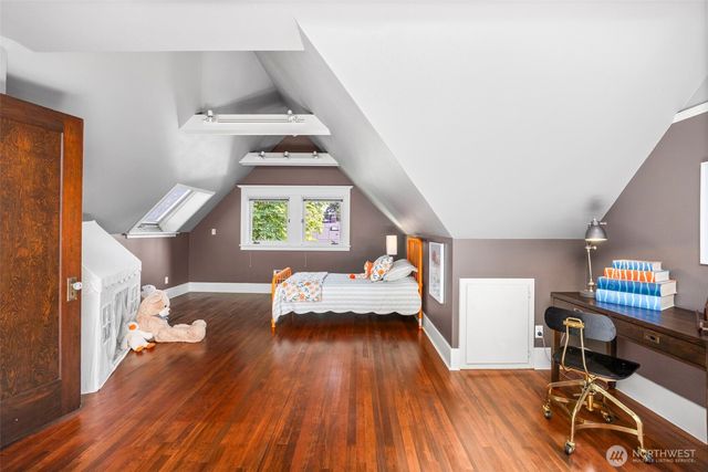 2218 E Prospect Street, Seattle, WA 98112