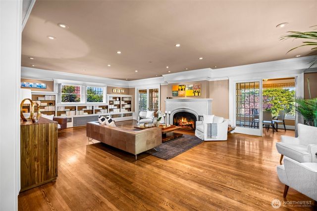 2218 E Prospect Street, Seattle, WA 98112