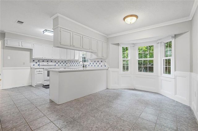 1440 Regency Oaks Drive W, Mobile, AL 36609