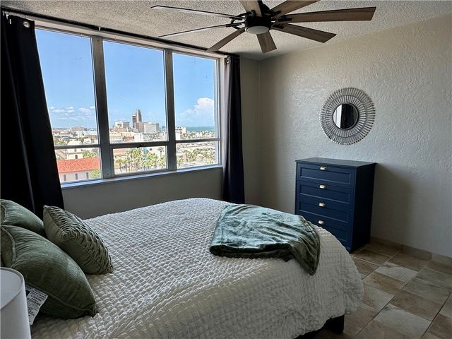 715 S Upper Broadway St 905, Corpus Christi, TX 78401