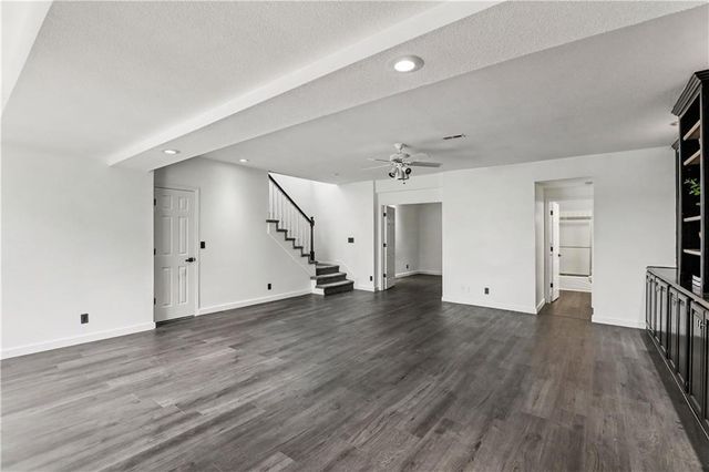 5031 W 120th Place, Overland Park, KS 66209