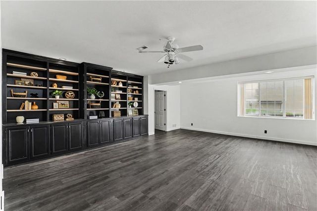 5031 W 120th Place, Overland Park, KS 66209