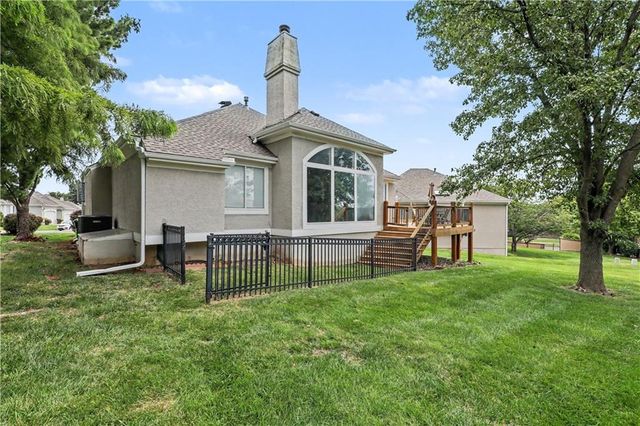 5031 W 120th Place, Overland Park, KS 66209