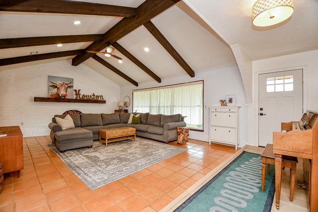 2735 Triway Lane, Houston, TX 77043