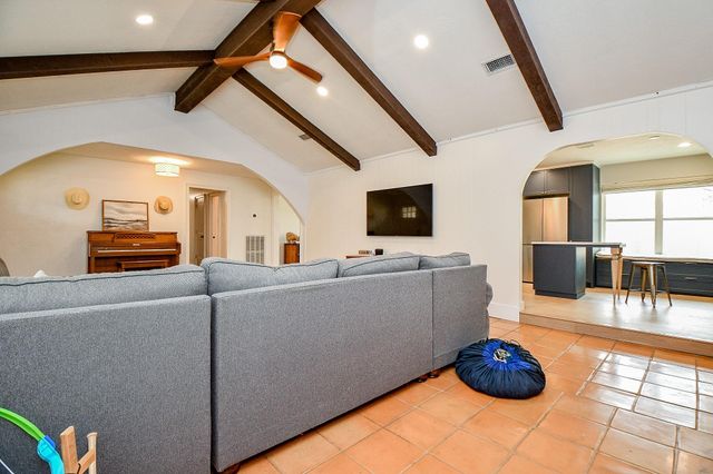 2735 Triway Lane, Houston, TX 77043