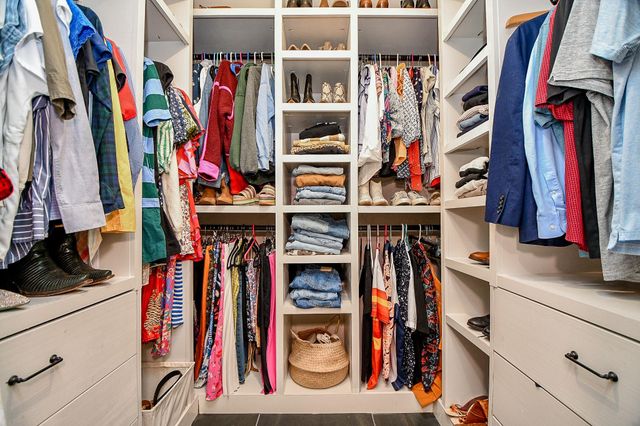 2735 Triway Lane, Houston, TX 77043