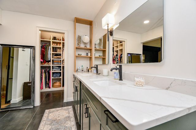 2735 Triway Lane, Houston, TX 77043