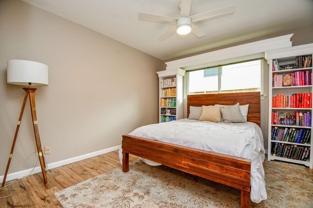 2735 Triway Lane, Houston, TX 77043