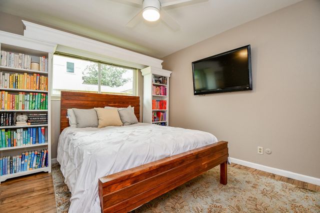 2735 Triway Lane, Houston, TX 77043