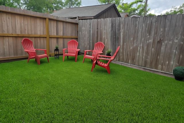 2735 Triway Lane, Houston, TX 77043