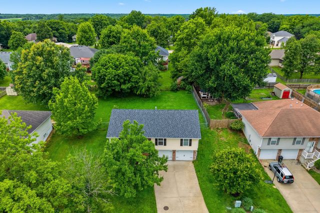 1619 S LOUISVILLE DR, Columbia, MO 65203