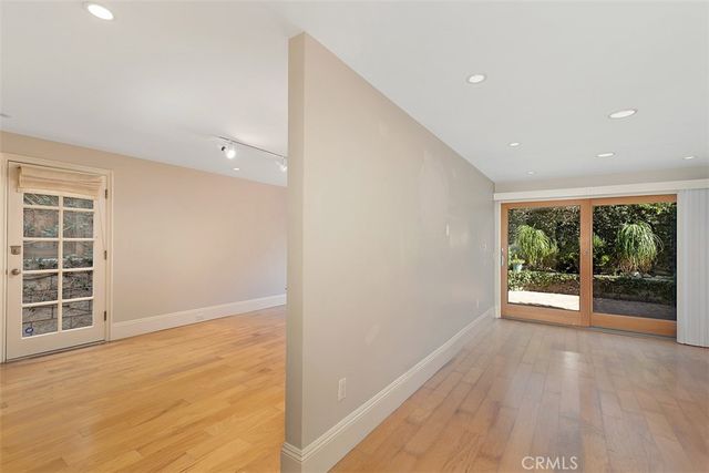 135 Sunset Terrace, Laguna Beach, CA 92651